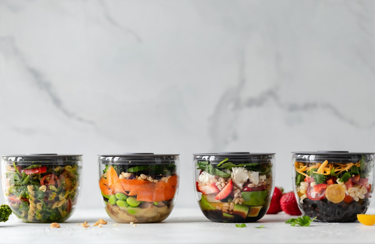 Smoothie bowls with toppings